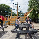 Roompot Kijkduinpark ホリデーパーク 3*